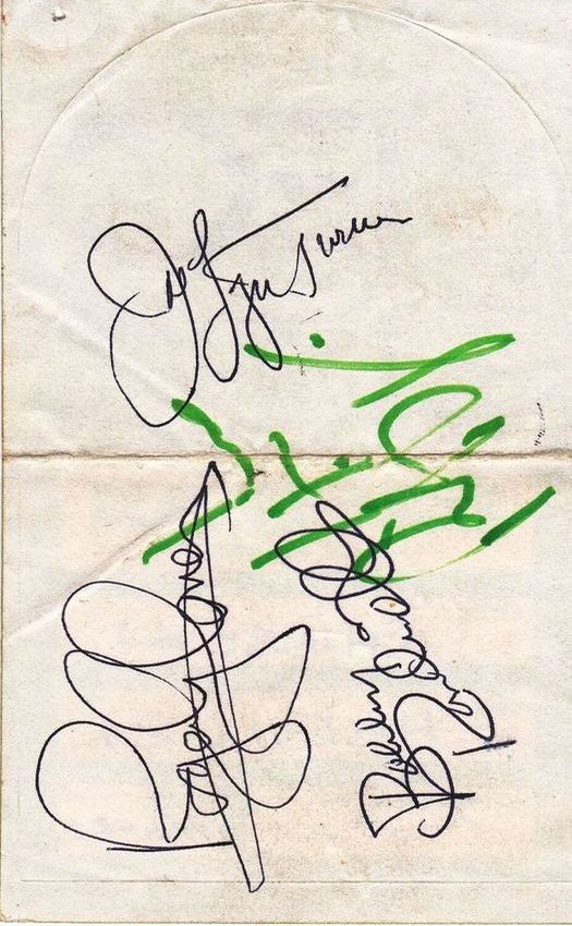 Rainbowin nimikirjoitukset